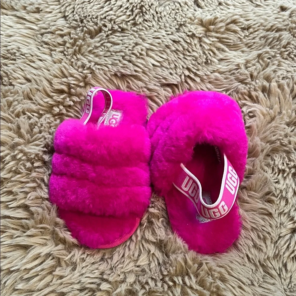 UGG Fuchsia Fluffy Slides, Toddler Size 8